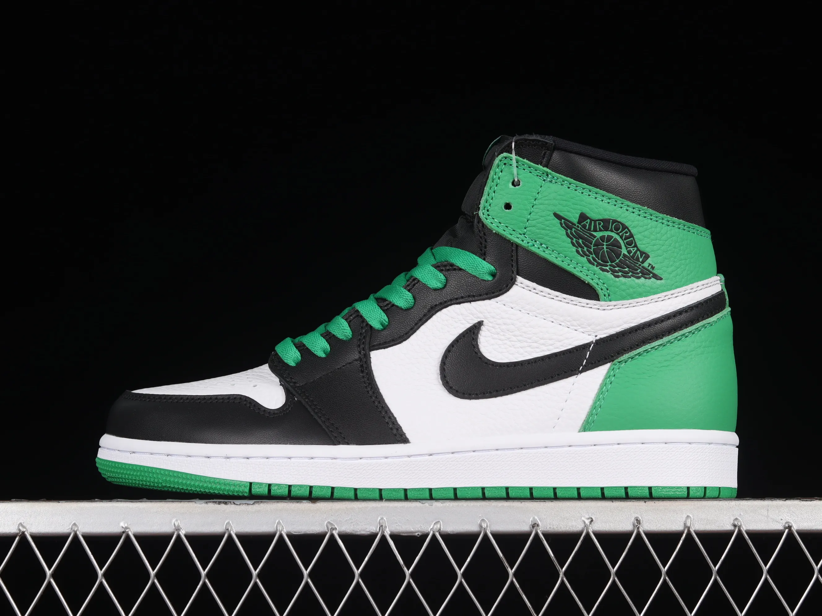 All categories Air Jordan Jordan series basketball shoes Air Jordan 1 High L version Air Jordan 1 High OG "Lucky Green" AJ1 Joe 1 Celtics Black Green Toe DZ5485-031
